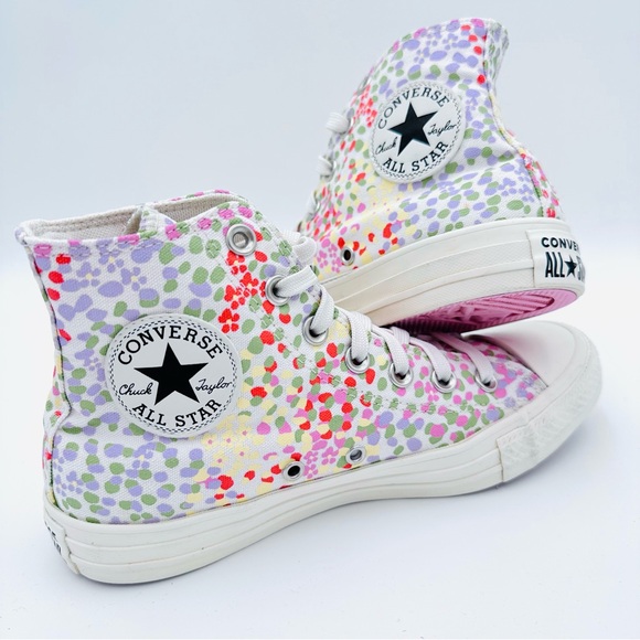 Converse Chuck Taylor All Stars Multi Color Pattern, Size 7. - Picture 2 of 10